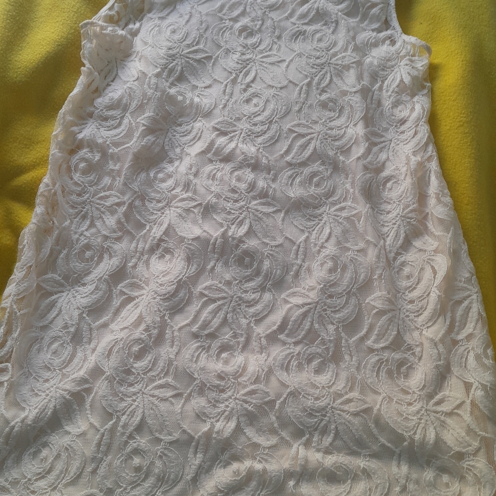 Elegant White Lace Dress